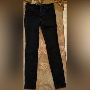 Hollister black skinny jeans